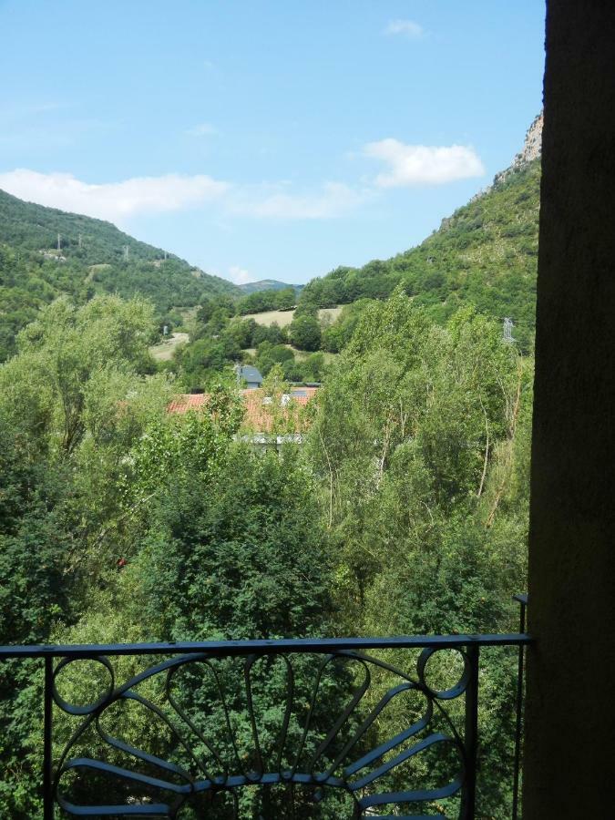 Ferienwohnung Ca De Geraldine El Pont de Suert Exterior foto