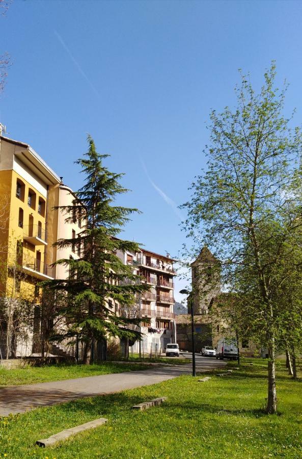 Ferienwohnung Ca De Geraldine El Pont de Suert Exterior foto